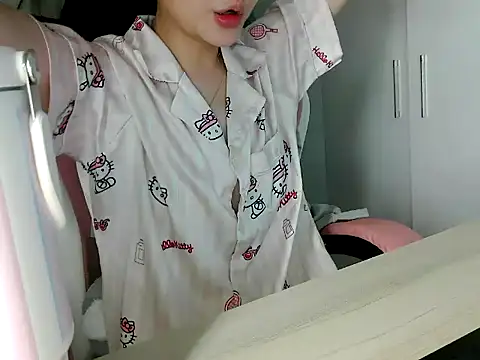 lucienguyen online show from June 2026 05:27:01 AM