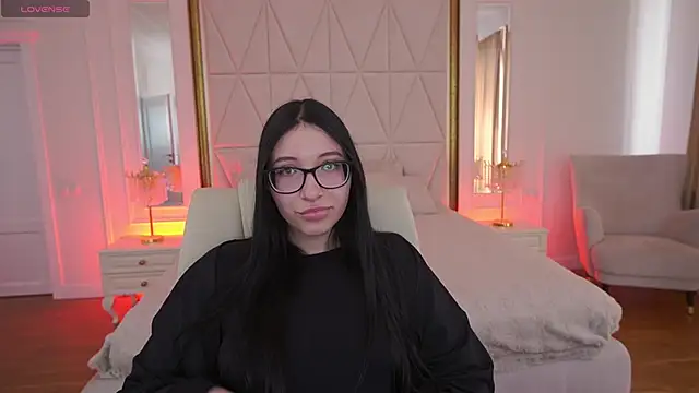 Snapshot of SsoftAura chatting on April 2026 08:15:01 AM SsoftAura online show from April 2026 08:15:01 AM