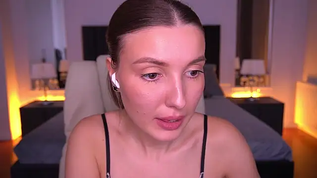 AshleyBaie online show from July 2026 01:53:01 PM