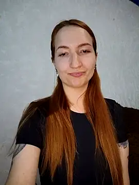 Snapshot of LeonaFox chatting on May 2026 03:50:02 PM LeonaFox online show from May 2026 03:50:02 PM