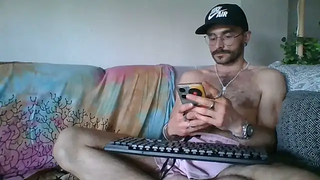 Snapshot of jonan_bcn chatting on April 2026 05:04:02 PM jonan bcn online show from April 2026 05:04:02 PM