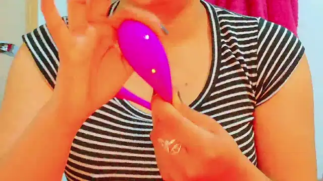 Snapshot of MojaditPussy chatting on April 2026 08:51:02 AM MojaditPussy online show from April 2026 08:51:02 AM