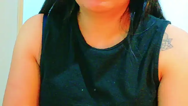 Snapshot of MojaditPussy chatting on April 2026 07:44:01 AM MojaditPussy online show from April 2026 07:44:01 AM