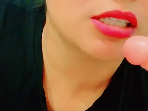 Snapshot of MojaditPussy chatting on May 2026 12:10:01 PM MojaditPussy online show from May 2026 12:10:01 PM