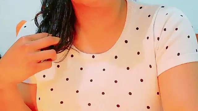 Snapshot of MojaditPussy chatting on May 2026 08:59:01 PM MojaditPussy online show from May 2026 08:59:01 PM