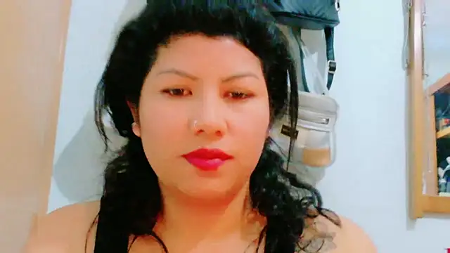 Snapshot of MojaditPussy chatting on May 2026 02:24:02 PM MojaditPussy online show from May 2026 02:24:02 PM
