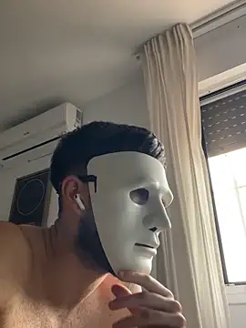 elflakito2501 online show from April 2026 11:32:01 AM