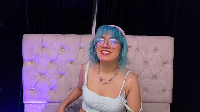 Zafiro Kitsune online show from July 2026 03:56:02 AM