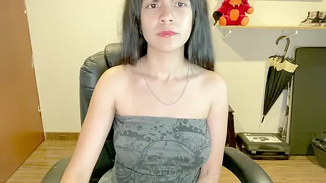 Snapshot of _Oxxme chatting on June 2026 03:25:01 AM Oxxme online show from June 2026 03:25:01 AM