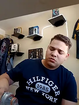 boysexy2207 online show from April 2026 07:05:01 PM