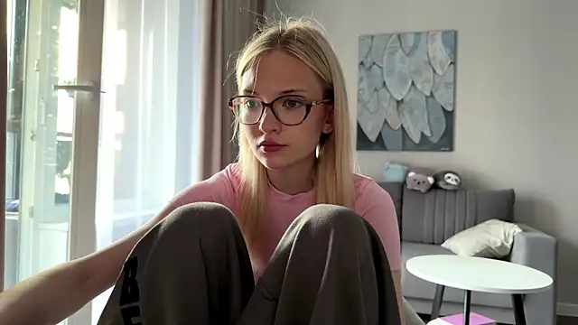 EvelineMolima online show from May 2026 05:09:01 PM