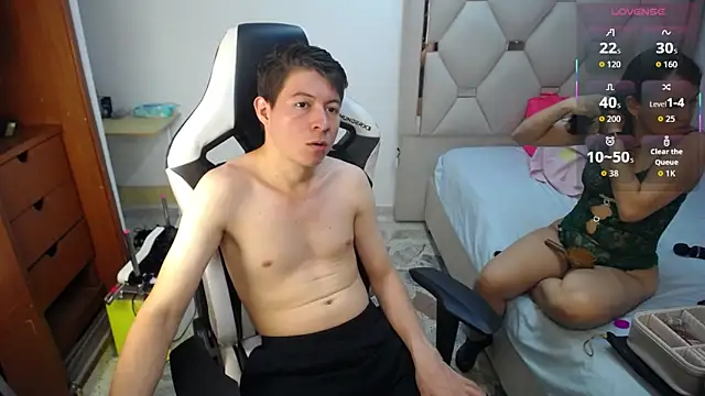 Zoe and jackk  online show from May 2026 08:24:02 PM