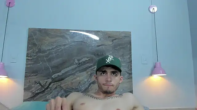 Snapshot of James-06 chatting on May 2026 04:04:02 PM James-06 online show from May 2026 04:04:02 PM