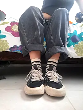 Snapshot of seijaku_ chatting on May 2026 04:04:02 PM seijaku online show from May 2026 04:04:02 PM