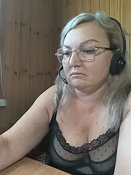 White-Chocolatte online show from June 2026 07:03:01 AM