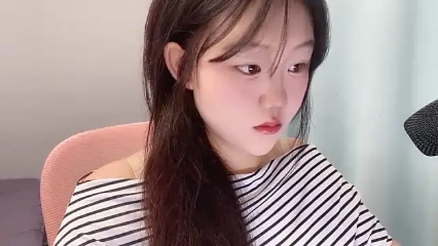 Lilababy00 online show from April 2026 09:25:01 AM