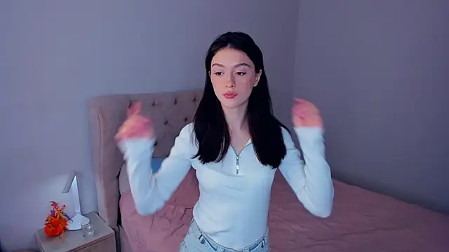 Snapshot of LibbieSchworm chatting on April 2026 06:07:01 AM LibbieSchworm online show from April 2026 06:07:01 AM