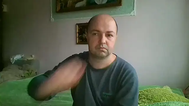 Luceriusbigass online show from December 2024 01:40:01 PM