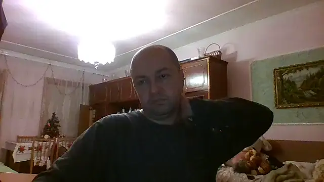 Luceriusbigass online show from December 2024 04:58:01 PM