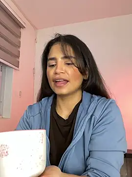Snapshot of holaRosa chatting on July 2026 10:01:02 PM holaRosa online show from July 2026 10:01:02 PM