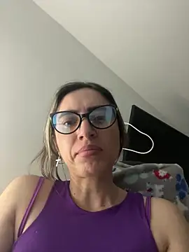 BellaTxM  online show from April 2026 02:47:02 AM