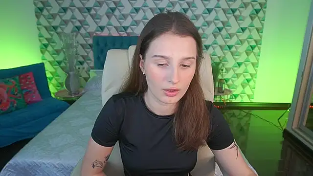 Snapshot of VikVikLove chatting on June 2026 07:57:02 PM VikVikLove online show from June 2026 07:57:02 PM