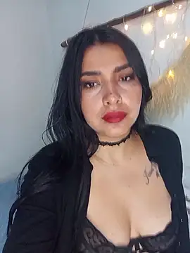 Snapshot of Antonella-corruso chatting on April 2026 12:44:02 PM Antonella-corruso online show from April 2026 12:44:02 PM