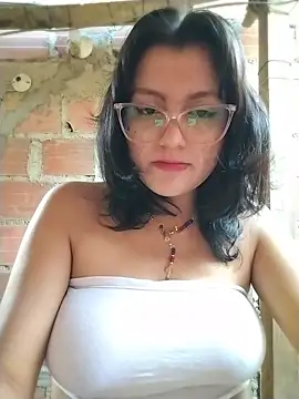 sienna elara online show from June 2026 11:04:02 AM
