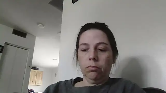 lily1982 online show from May 2026 07:19:01 PM