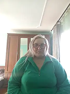 AureliaSky598 online show from April 2026 02:33:01 PM