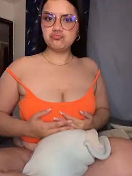 foxy gigi online show from April 2026 02:51:02 AM