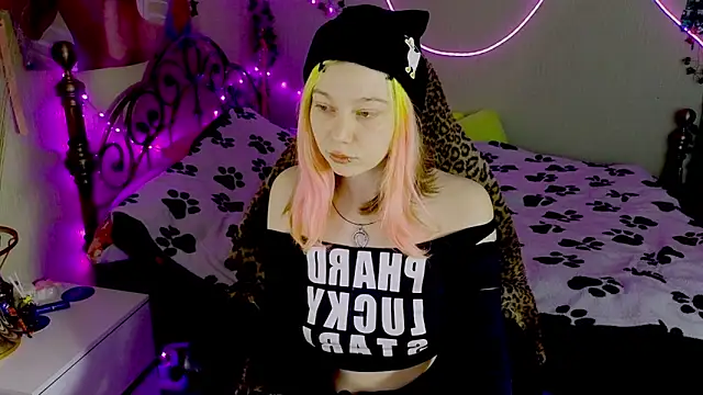 Sansarella online show from March 2026 03:29:01 PM