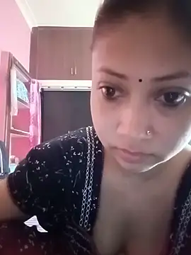 Snapshot of Hot_Soniya_08 chatting on June 2026 06:14:02 AM Hot Soniya 08 online show from June 2026 06:14:02 AM