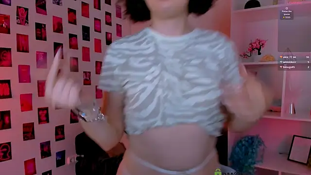 Snapshot of mia_mooon_ chatting on June 2026 11:52:01 AM mia mooon online show from June 2026 11:52:01 AM