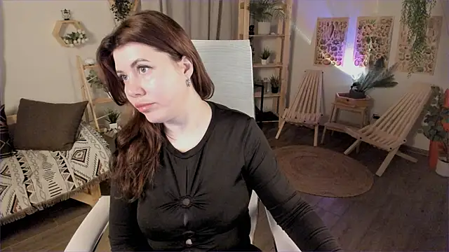 TheaCassian online show from April 2026 07:11:01 AM