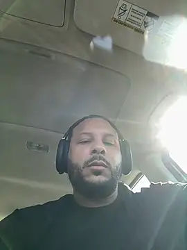 letsgetit30 online show from April 2026 01:39:02 PM