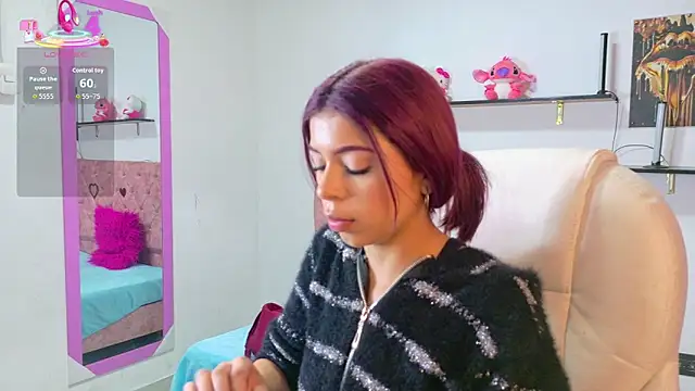 Snapshot of VelinaHoney chatting on June 2026 12:48:01 PM VelinaHoney online show from June 2026 12:48:01 PM