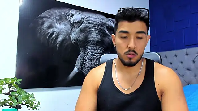 Snapshot of alangreek1 chatting on June 2026 01:51:02 AM alangreek1 online show from June 2026 01:51:02 AM