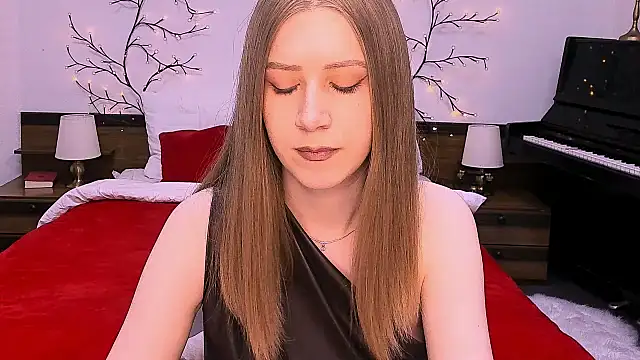 cheeky chick online show from April 2026 01:17:02 PM