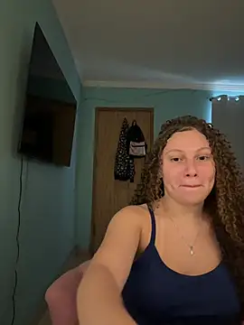 sophiiahot online show from April 2026 04:32:01 PM