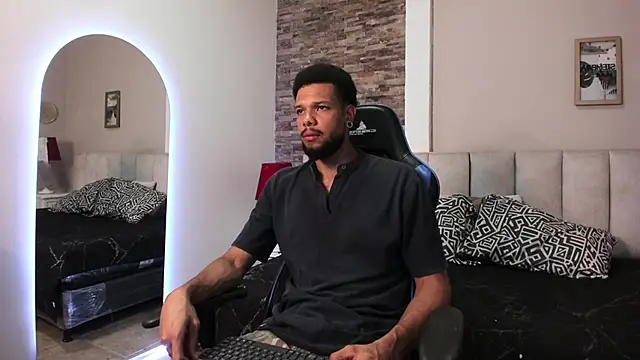 Snapshot of cero_khalifa chatting on April 2026 09:42:01 PM cero khalifa online show from April 2026 09:42:01 PM