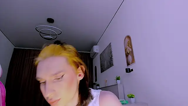 Mikaella Nicole online show from June 2026 07:07:01 PM