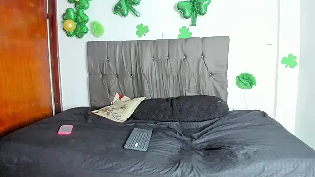 Mateo and Jose online show from April 2026 08:00:02 PM