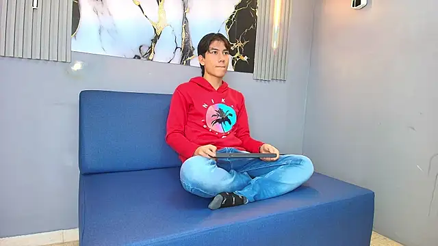 RAPHAEL NYON1 online show from April 2026 03:44:02 AM