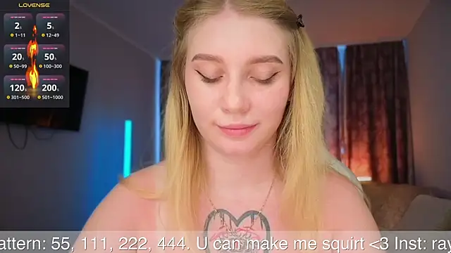 Snapshot of AliceMilr chatting on July 2026 12:48:02 PM AliceMilr online show from July 2026 12:48:02 PM