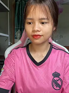 mayha11 online show from April 2026 02:44:01 AM