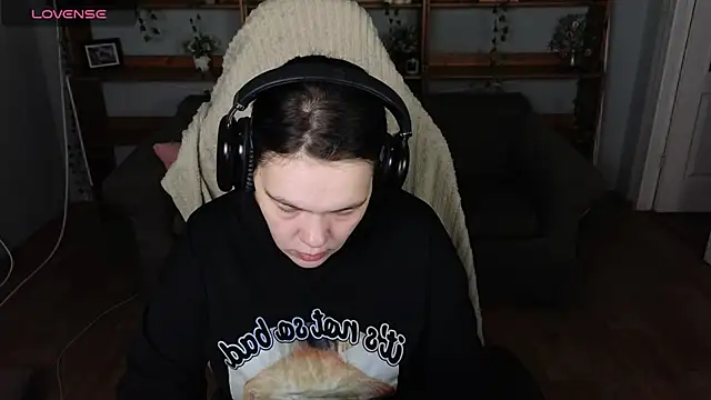 QwertyAnnie Lbo online show from April 2026 01:39:01 AM