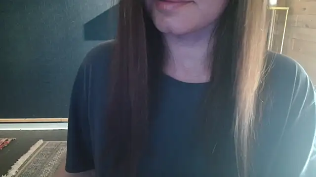 Snapshot of NicoleLove_ chatting on May 2026 06:31:02 AM NicoleLove online show from May 2026 06:31:02 AM