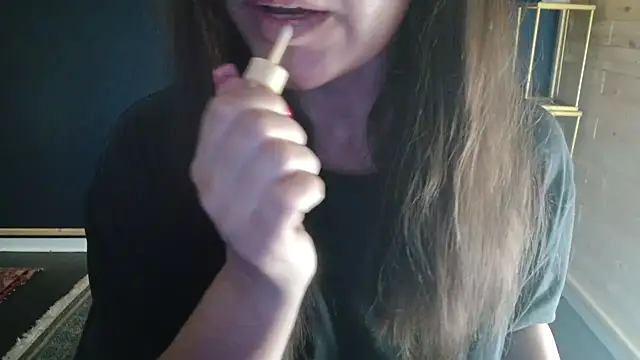 Snapshot of NicoleLove_ chatting on June 2026 05:32:02 AM NicoleLove online show from June 2026 05:32:02 AM