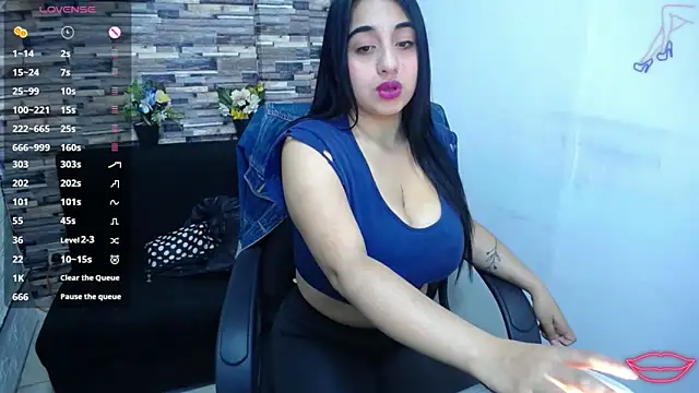 Snapshot of miaboobss chatting on May 2026 12:43:02 PM miaboobss online show from May 2026 12:43:02 PM